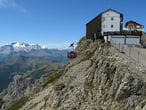 Long panoramic tour of the Dolomites