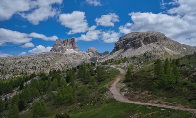 Tra i giganti delle Dolomiti